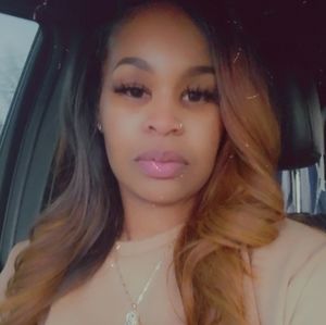 Meet your Posher, Traci